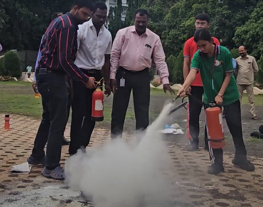 Fire Safety Workshop at MIT Vishwashanti Gurukul School Kothrud