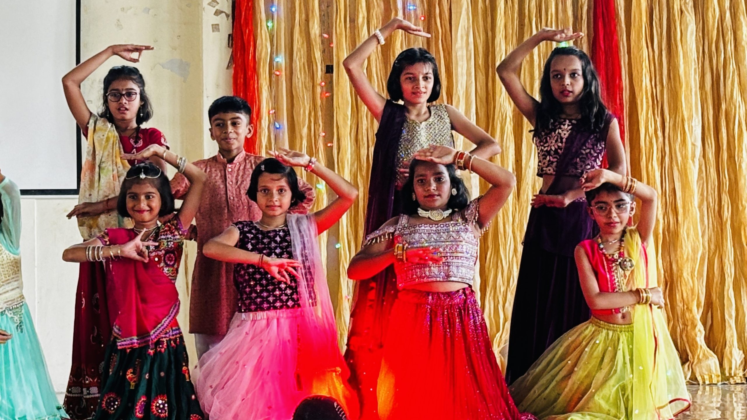 MIT VGS Loni Kalbhor Students Embrace the Spirit of Navratri with Garba & Joy